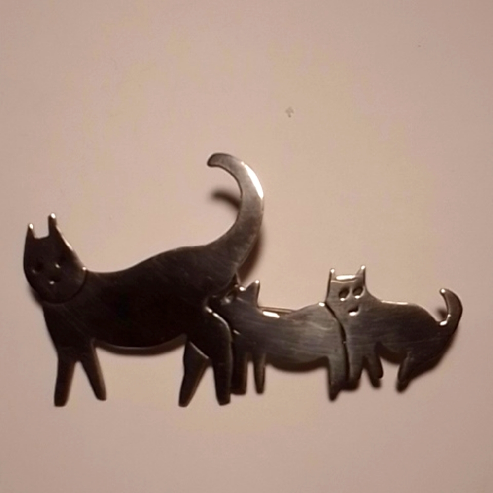 925 Mexico Silver Mama Cat and Kittens